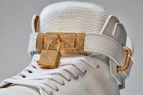 ĐIỂM DANH TOP 5 ĐÔI SNEAKER ĐẮT NHẤT VỚI GIÁ TRÊN 100.000 USD