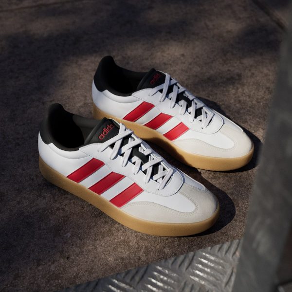 Giày sneaker Adidas Barreda