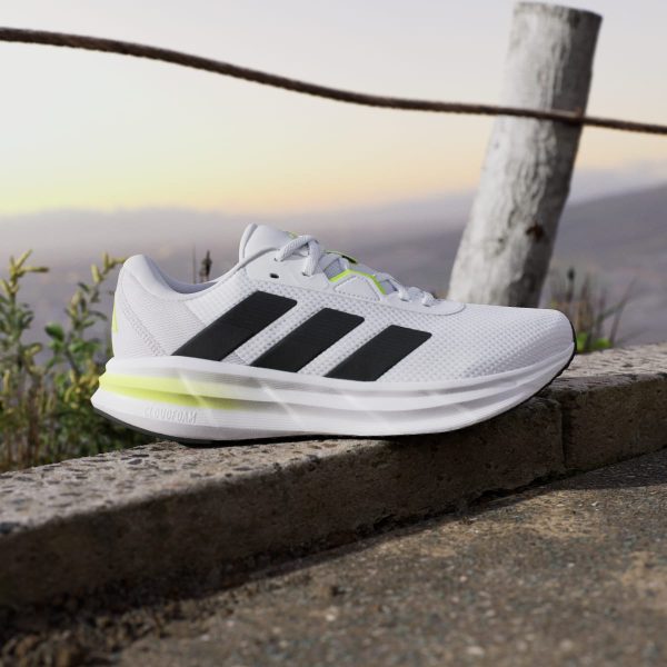 Giày sneaker Adidas Galaxy 7