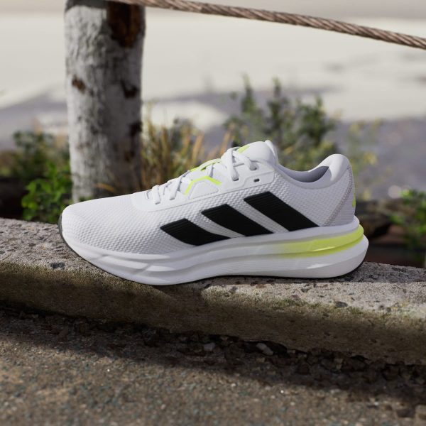 Giày sneaker Adidas Galaxy 7