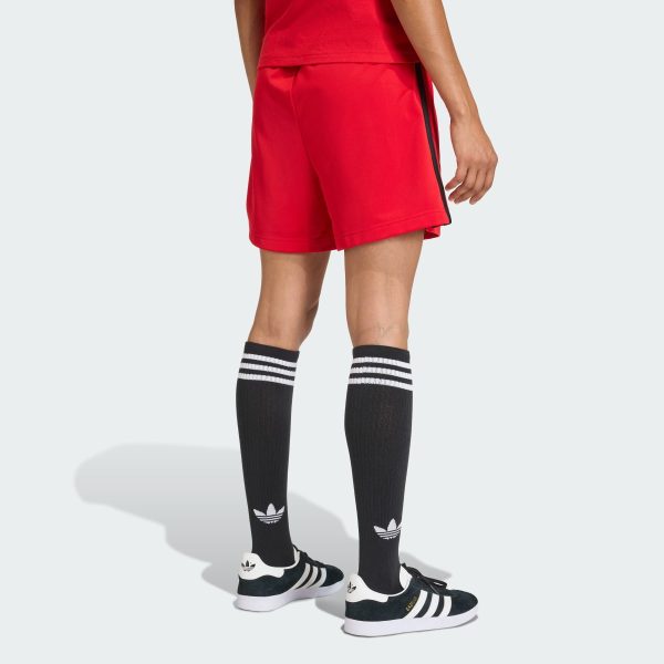 Quần short Adidas Firebird Classic Nữ