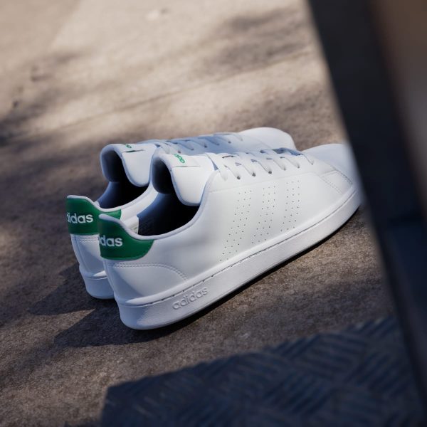 Giày sneaker Adidas Advantage