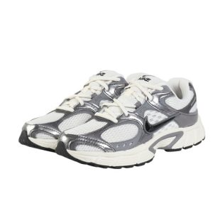 Giày sneaker Nike V5 RNR nam (mã HJ5228-009)
