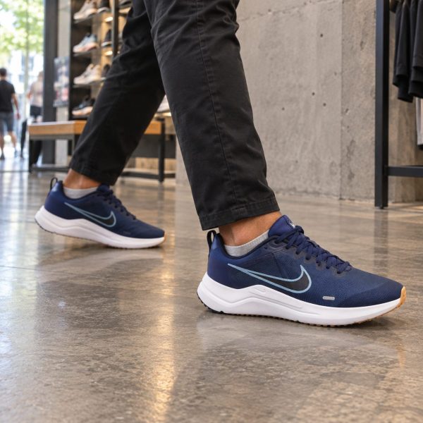 Giày Nike Downshifter 12 - ảnh mang thực tế 1
