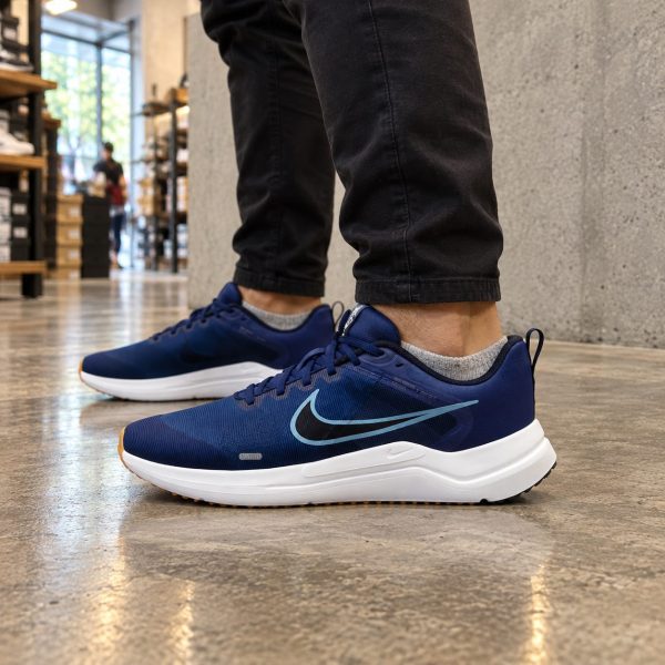 Giày Nike Downshifter 12 - ảnh mang thực tế 2